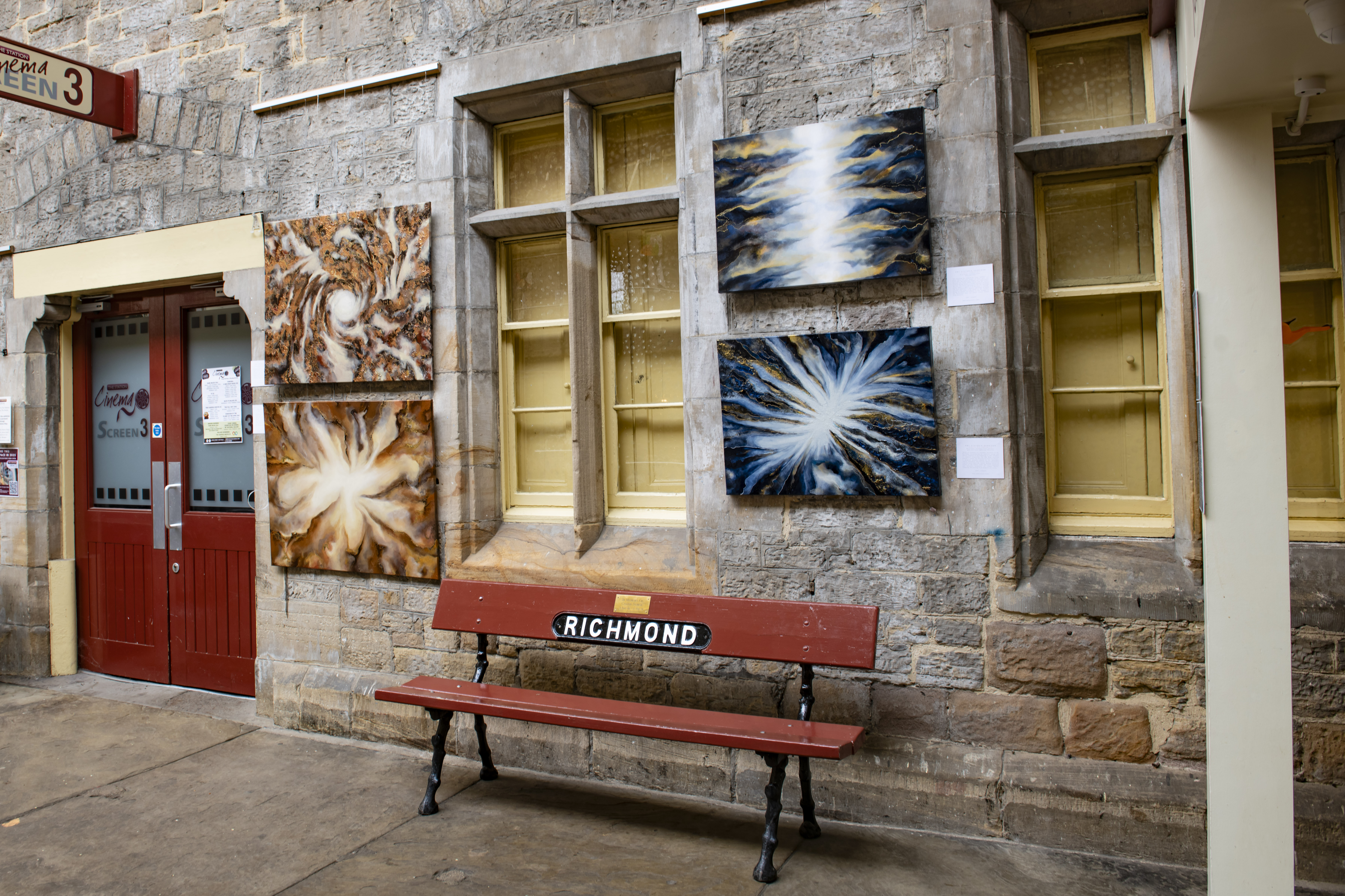 THE PLATFORM GALLERY